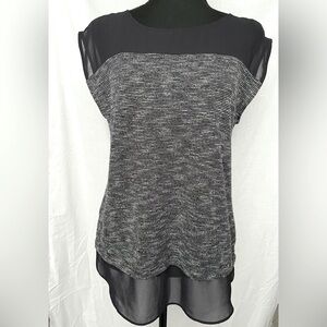 Ann Taylor Navy Knit Block Sleeveless
Women's Blouse Size Small